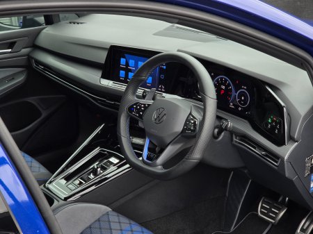 2023 Volkswagen Golf - photo 32