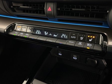 2023 Toyota Prius - photo 18