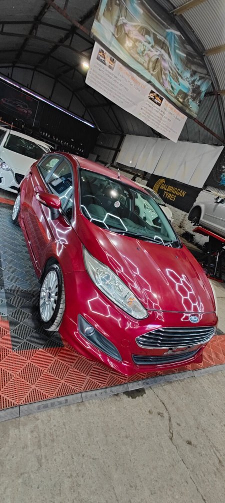 2014 Ford Fiesta - photo 32