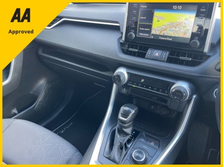 2020 Toyota RAV4 - photo 3