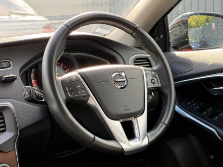 2019 Volvo V40 - photo 51