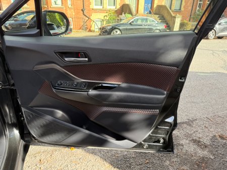 2017 Toyota C-HR - photo 13