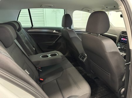 2020 Volkswagen Golf - photo 37