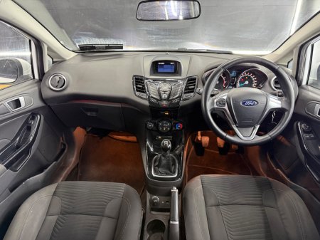 2016 Ford Fiesta - photo 20