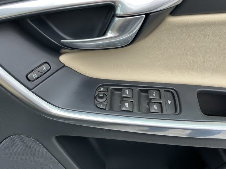 2016 Volvo XC60 - photo 16