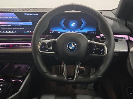 2026 BMW 5-Series - photo 5
