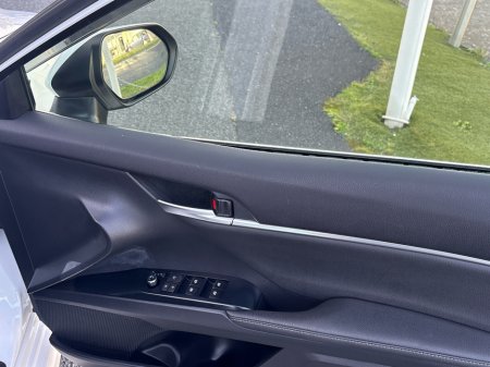 2019 Toyota Camry - photo 11
