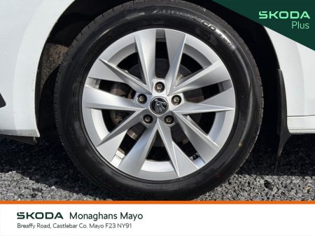 2024 Skoda Octavia - photo 9