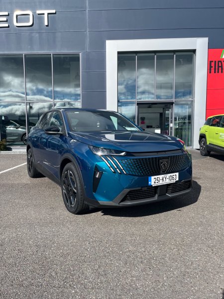 2025 Peugeot 3008 BEV 73kWH 210BHP Allure