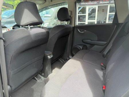 2011 Honda Fit - photo 18
