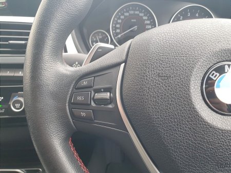 2017 BMW 3-Series - photo 17