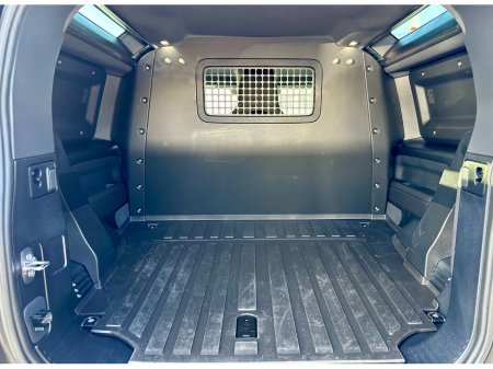 2025 Land Rover Defender - photo 19