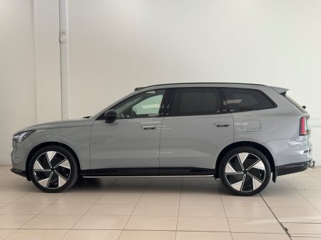 2025 Volvo EX90 - photo 8