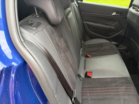 2017 Peugeot 308 - photo 17