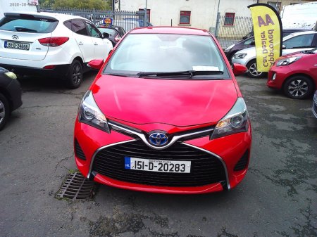 2015 Toyota Yaris HYBRID MC 4DR AUTO