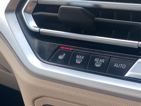 2022 BMW 3-Series - photo 19