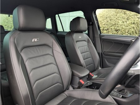 2020 Volkswagen Tiguan - photo 16