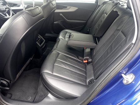 2017 Audi A4 - photo 16