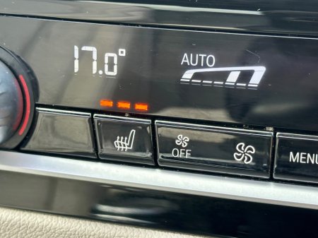 2022 BMW 5-Series - photo 10