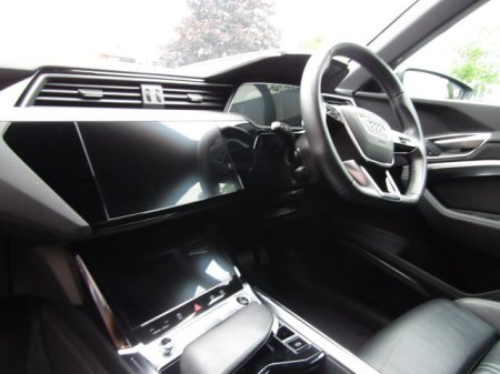 2022 Audi e-tron - photo 11