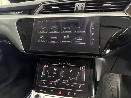 2020 Audi e-tron - photo 26