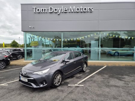 2017 Toyota Avensis 2.0 D-4D (143) Luna