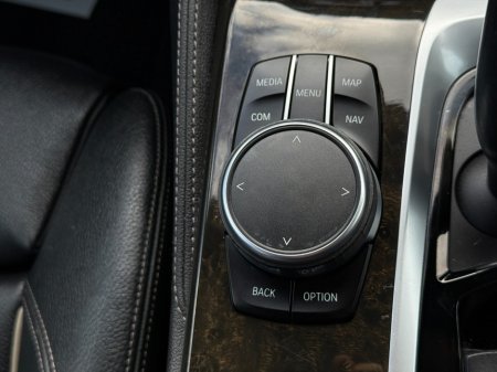 2017 BMW 5-Series - photo 17