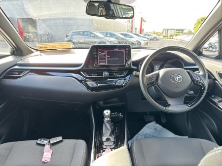 2022 Toyota C-HR - photo 8