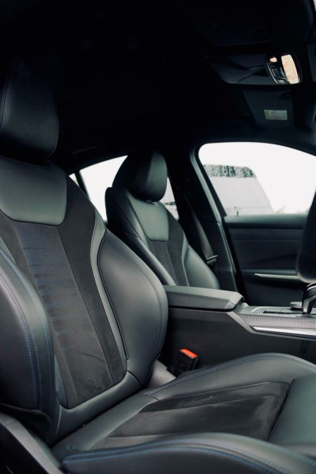 2022 BMW 3-Series - photo 18