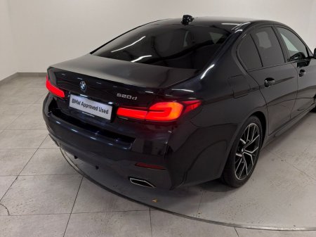 2022 BMW 5-Series - photo 25