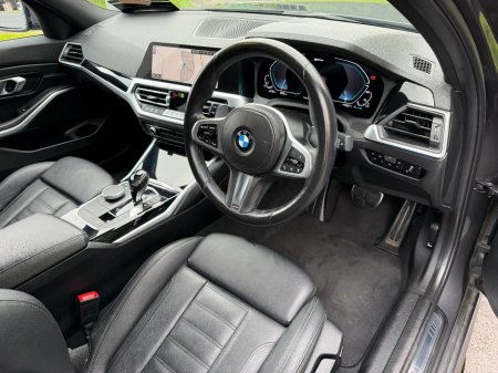 2021 BMW 3-Series - photo 24