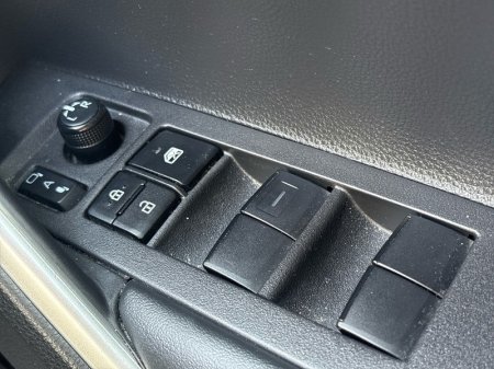 2024 Toyota Corolla Cross - photo 11