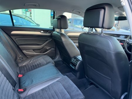 2018 Volkswagen Passat - photo 18