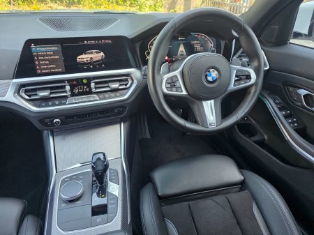 2021 BMW 3-Series - photo 17