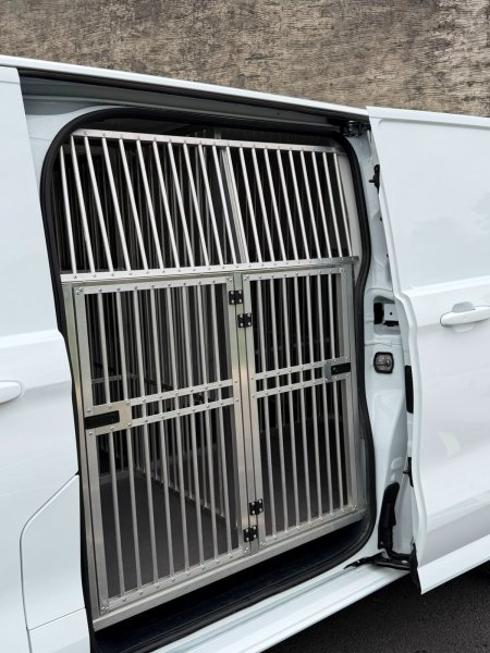 2025 Ford Transit Custom - photo 11
