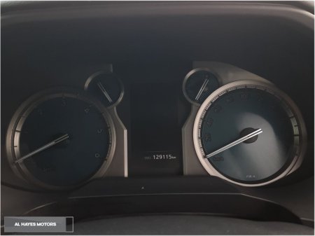 2022 Toyota Land Cruiser - photo 2