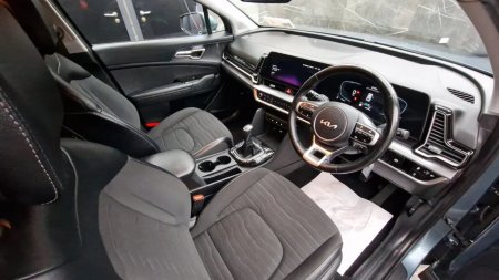 2023 Kia Sportage - photo 2