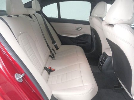 2025 BMW 3-Series - photo 10