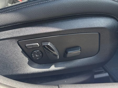 2023 BMW 5-Series - photo 28
