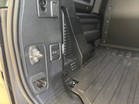 2026 Land Rover Defender - photo 15
