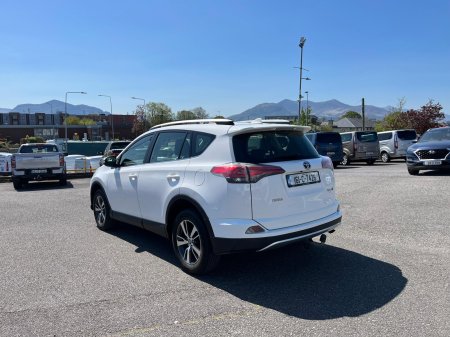 2016 Toyota RAV4 - photo 5