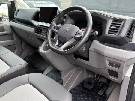 2026 Volkswagen Crafter - photo 2