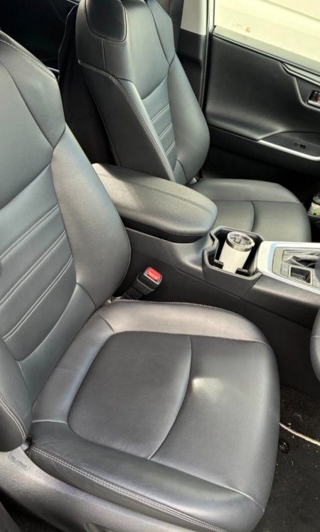 2025 Toyota RAV4 - photo 4
