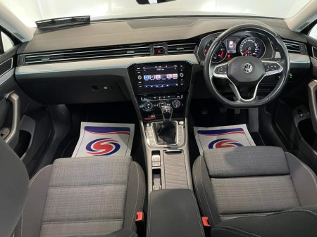 2020 Volkswagen Passat - photo 22