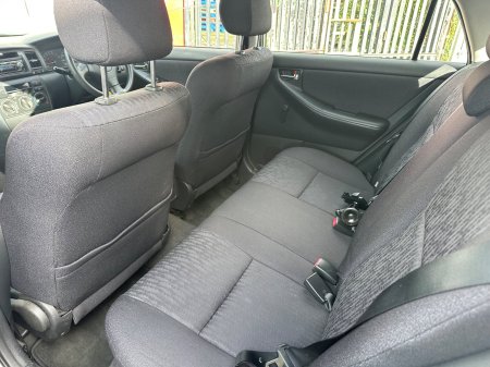 2004 Toyota Corolla - photo 22