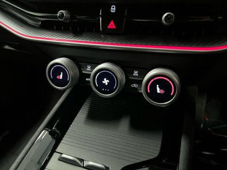 2025 Skoda Superb - photo 10