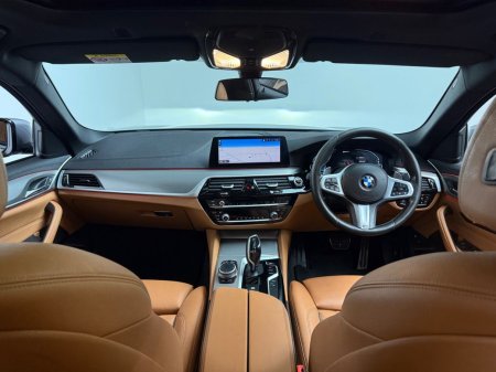 2019 BMW 5-Series - photo 12
