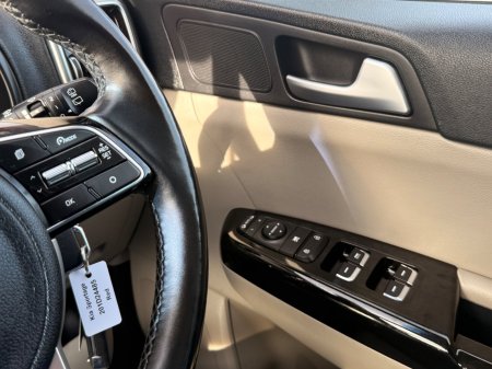 2020 Kia Sportage - photo 22