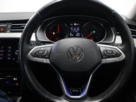 2021 Volkswagen Passat - photo 11