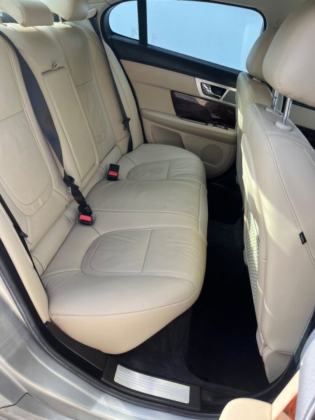 2014 Jaguar XF - photo 7